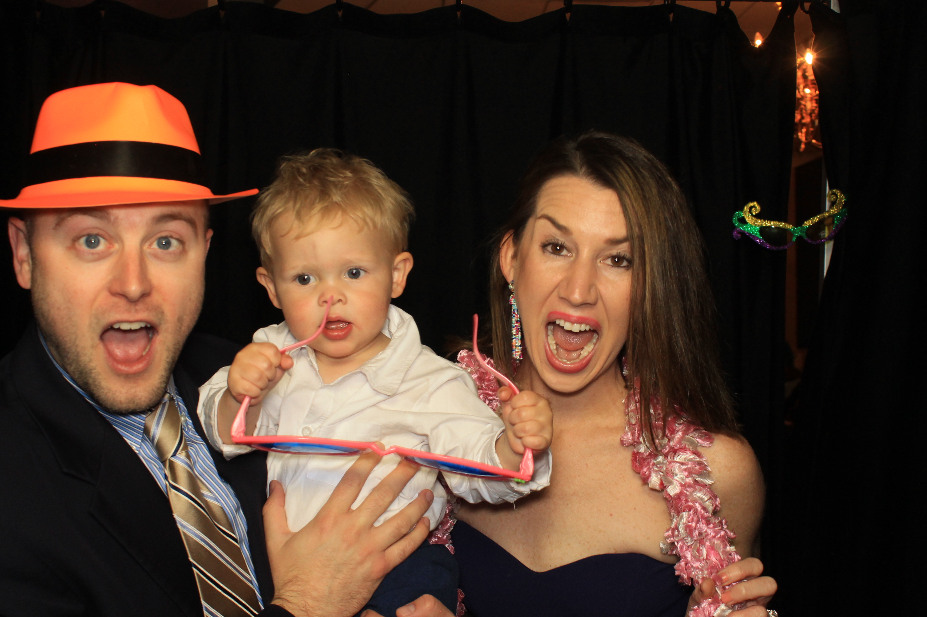 Meredith and Doug Wedding | View more photos from the event at gallery.photoboothcincy.com/u/PhotoBoothCincy/Meredith-and-Doug-Wedding